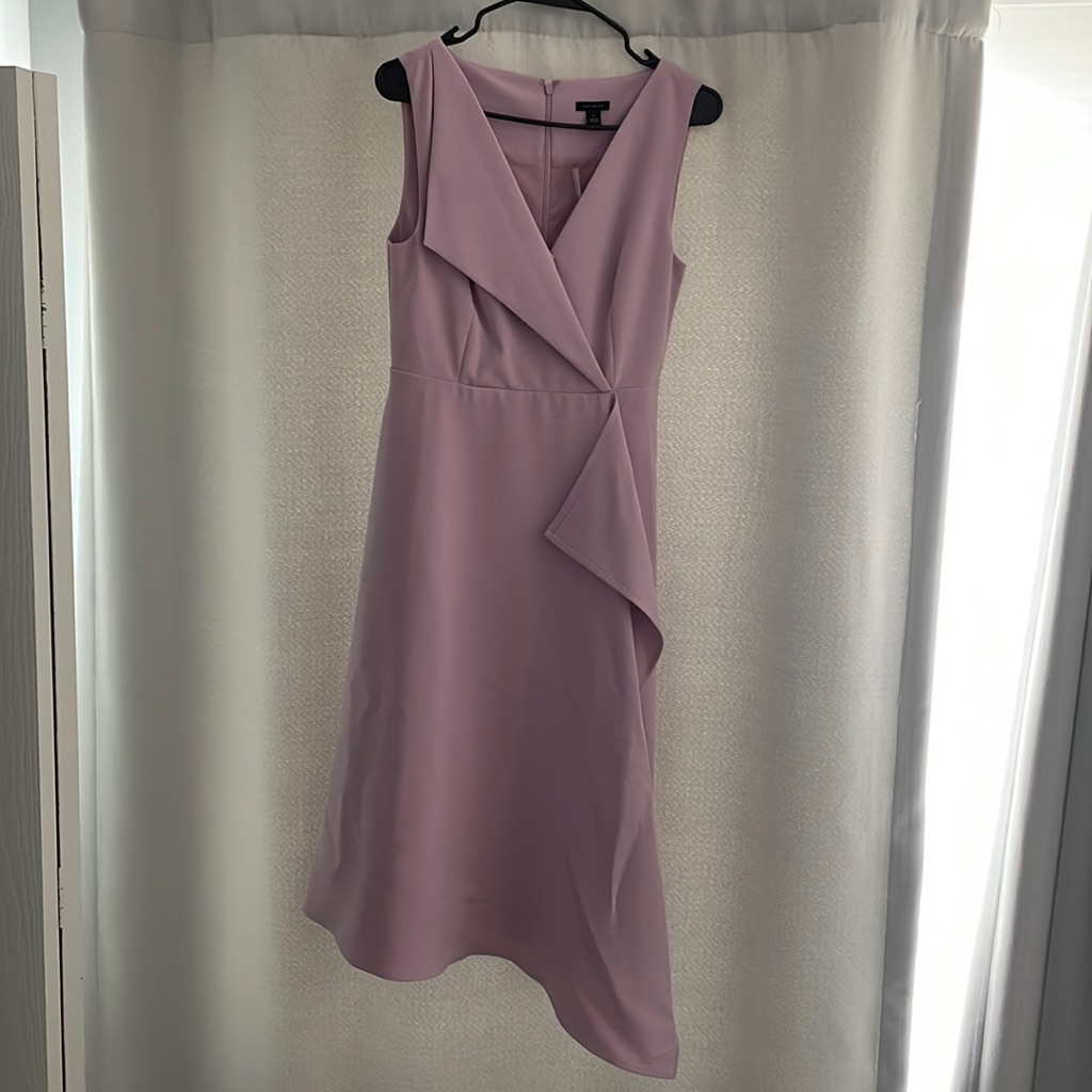 Size 0 Lilac Ann Taylor Sleeveless Dress With Asymmetrical Details